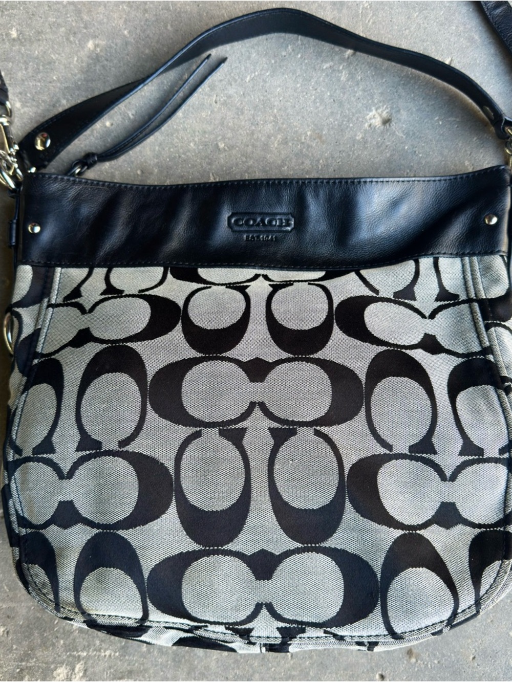 Coach Signature C Zoe Hobo Bag Black White Y2K Canvas Leather F14709 - Picture 2 of 14